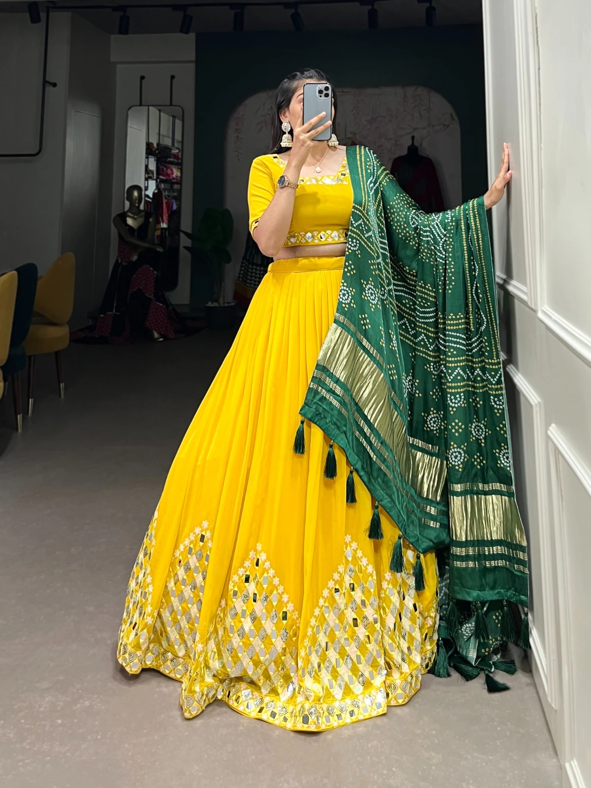 Aawiya 1733Ylw Georgette Wholesale Lehenga Choli Catalog — Wholesale Lehenga, MPA wholesale from Surat — view 2
